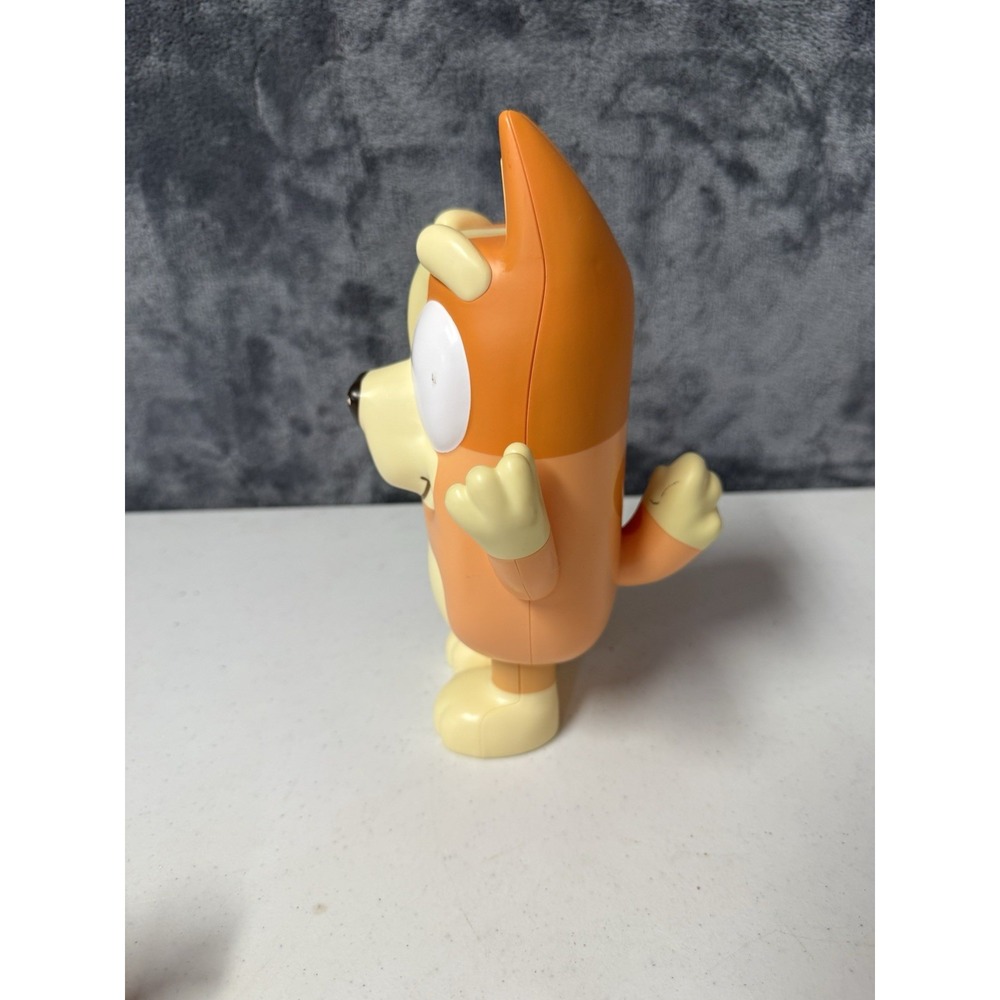 Bluey Chat Mates Bingo Talking Action Figure - 2025 Edition - Picture 2 of 5